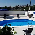House Franny بيت للعطل زادار